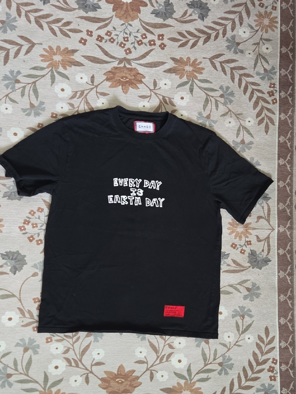 Mens Large Chnge Earth Day Black Shirt